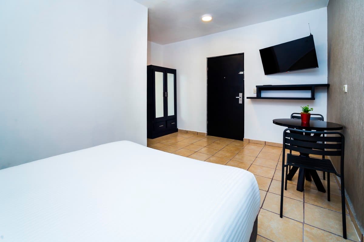 Suite Estandar Matrimonial Sencilla imagen 4